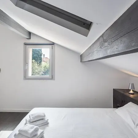 Maison D' Orange - B&B 쎙뜨호뻬