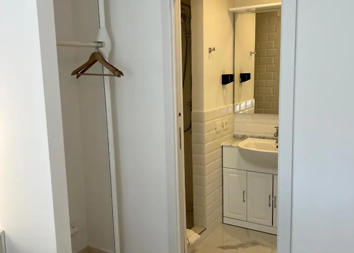 Maison D' Orange - Bed & Breakfast