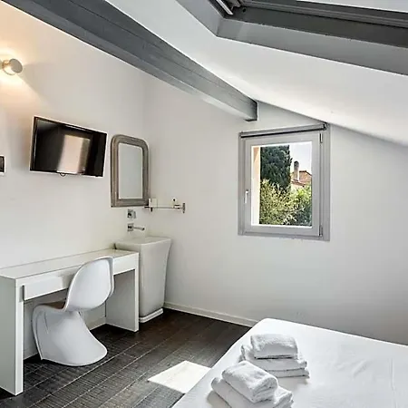 Bed & Breakfast Maison D' Orange -